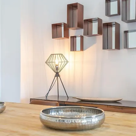 Appartamento Beautiful In With 2 Bedrooms, Wifi And Swimming Pool *