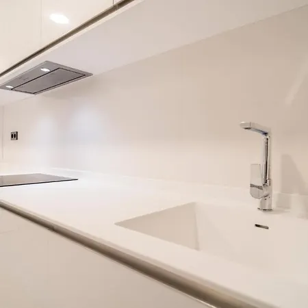 Beautiful In With 2 Bedrooms, Wifi And Swimming Pool Estepona